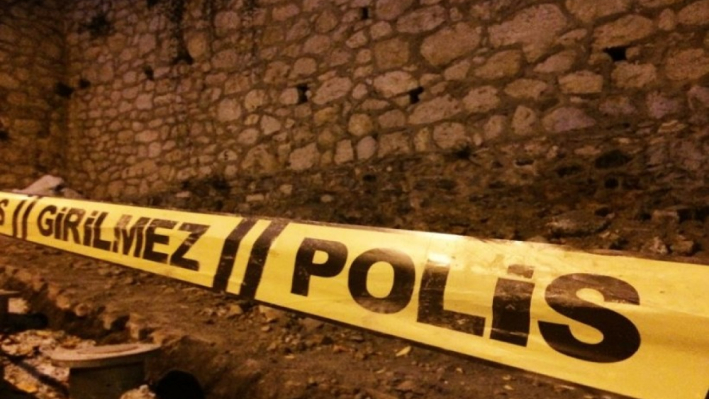 Tartıştığı yeğenini sırtından vurararak öldürdü