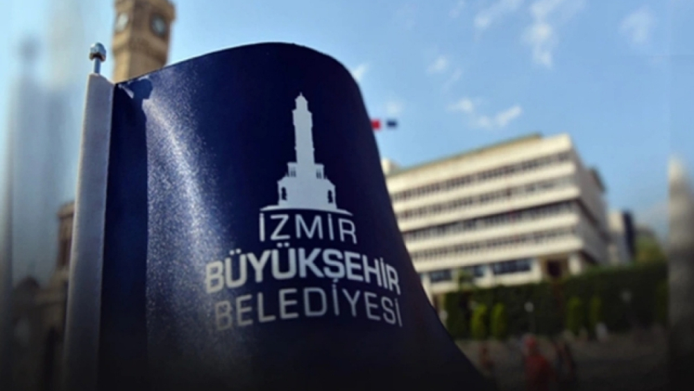 Cemil Tugay, İZBETON Genel Müdürü Hüseyin Sezer’i Görevden Aldı